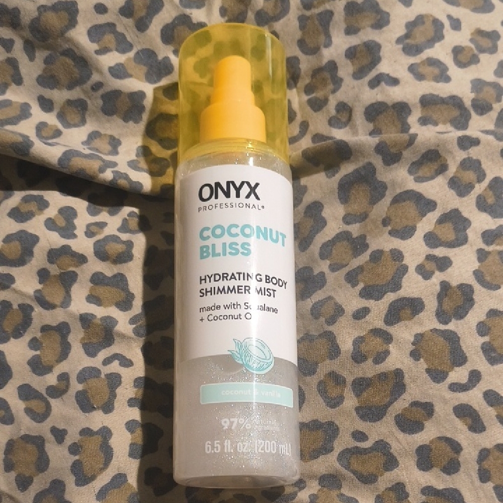 Onyx Professional Coconut Bliss Shimmer Mist